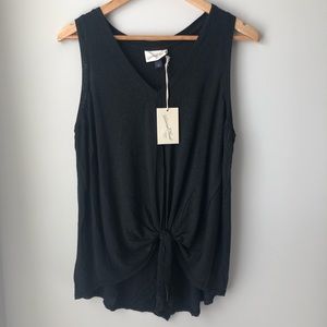 Universal Thread Front Tie Top 🖤